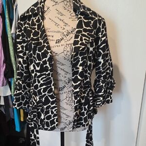 Black and White Graphic Tie Front Blazer